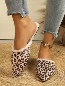 Autumn/Winter Leopard Print Pointed Toe Faux Fur Closed Toe Slippers Women's Indoor Warm Flat Slip-On Sandals - Multicolor - View 3