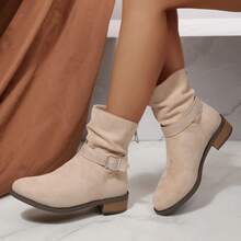 Sepatu bot ankle wanita warna krem dengan detail kerut, tali gesper logam, ujung bulat, hak persegi rendah, resleting belakang, kasual untuk musim gugur/musim dingin. - Krem - View 2