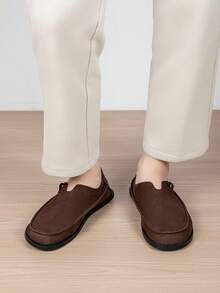 2026 New Niche Colorblock Loafers Retro Slip-On Soft Flat Sole Patchwork Men's Loafers - Brown - View 9