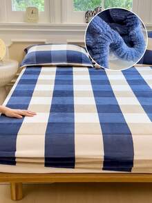 Royal Blue Milk Velvet Bedding 3 Pieces Set, Warm Thick Soft Comfortable Bedding Includes 1 Fitted Sheet And 2 Pillowcases, No Filling, Suitable For Dormitory Bedroom Home Use - Royal Blue - View 9