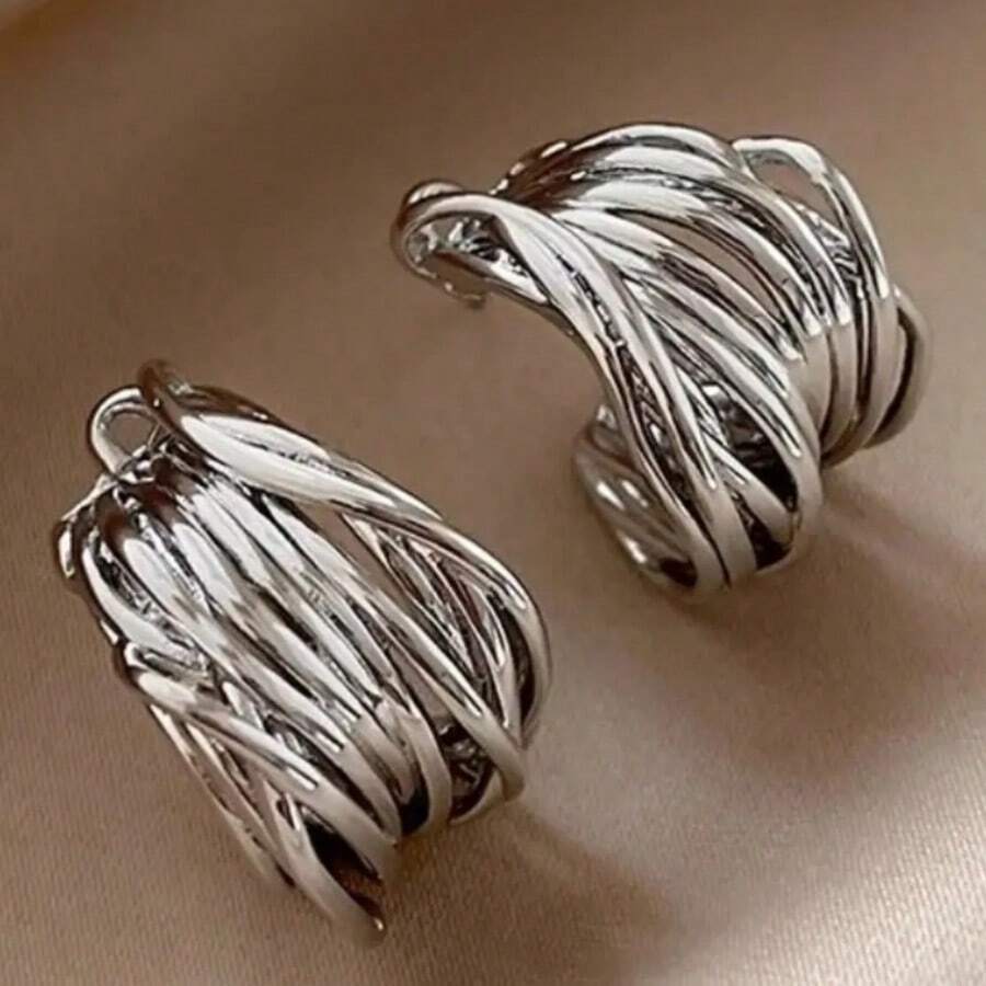 Twisted Wire C-Shaped Women's Earrings, Minimalist And Elegant - Silver - View 1