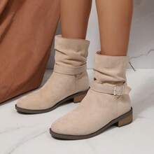 Sepatu bot ankle wanita warna krem dengan detail kerut, tali gesper logam, ujung bulat, hak persegi rendah, resleting belakang, kasual untuk musim gugur/musim dingin. - Krem - View 3