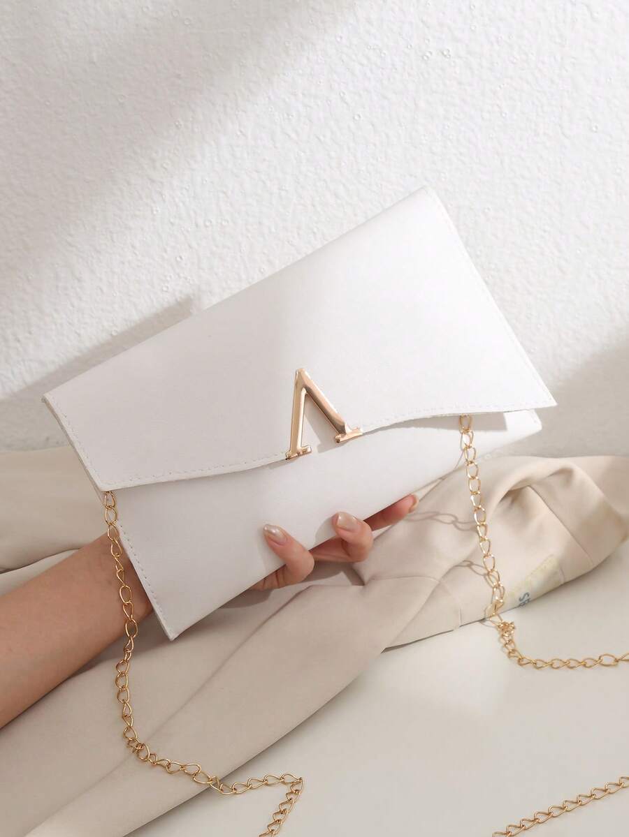 Elegant Lightweight White Clutch Bag, Exquisite Metal Decoration Design, With Detachable Metal Chain, Suitable For Banquets, Weddings, Parties, Balls And Other Occasions