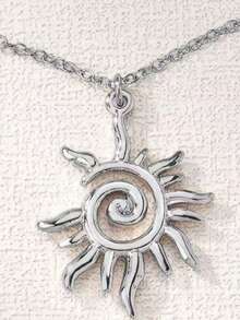 1pc Vintage Sun Totem Pendant Stainless Steel Necklace For Women, Non-Fading, Niche High-End Versatile Collarbone Chain, Adjustable Extended Chain, Daily Commute Casual Outfit Exquisite Accessory, Shiny Sun God Pattern Design With Strong Atmosphere, Eye-Catching For Evening Party Date Wear, Durable And Oxidation-Resistant - Multicolor - View 3
