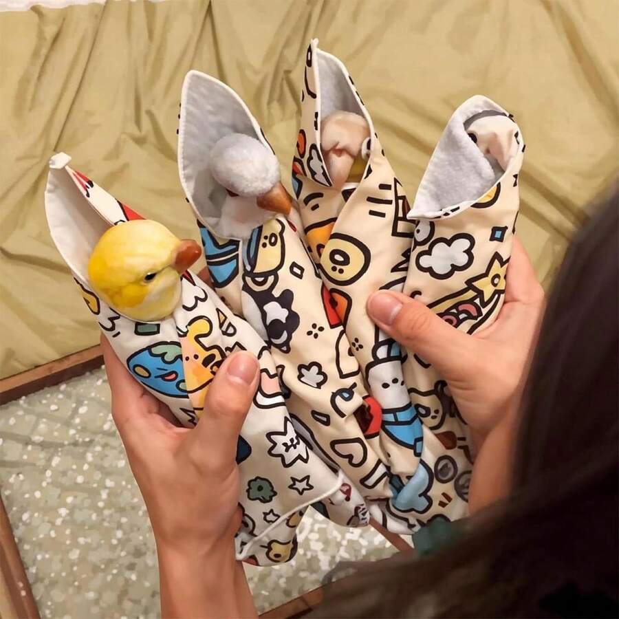 Self Adhering Parrot Grooming Wrap, Anti Scratch Pet Bird Restraint Swaddle Wrap, Anti Escape Parrot Wrapping Cloth For Nail Trimming And Medication ,Random Color - Bird Nail Care - View 1