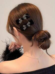 2PCS Women's Black Velvet Bow Ribbon Hair Clips, Sweet & Elegant Rhinestone Accessories, Cute Preppy Style Hair Clips For Daily Wear, Back To School, Date, Valentine's Day - Black - View 6