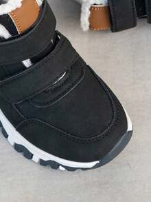 1 Pair Kids Winter Thermal Lined Warm Snow Sports Shoes, Hook & Loop Closure, Thick Sole, Non-Slip, Versatile - Black - View 5