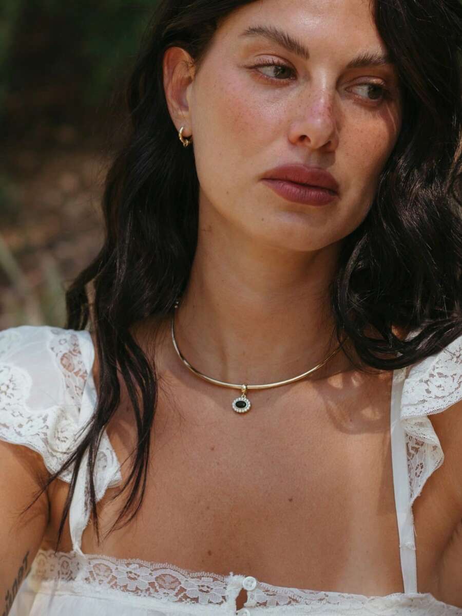 outingfit 1件葉片領口項鍊 小眾高端法式風格 水鑽鎖骨鏈 極簡時尚百搭日常飾品 - 幾何 - 查看 1