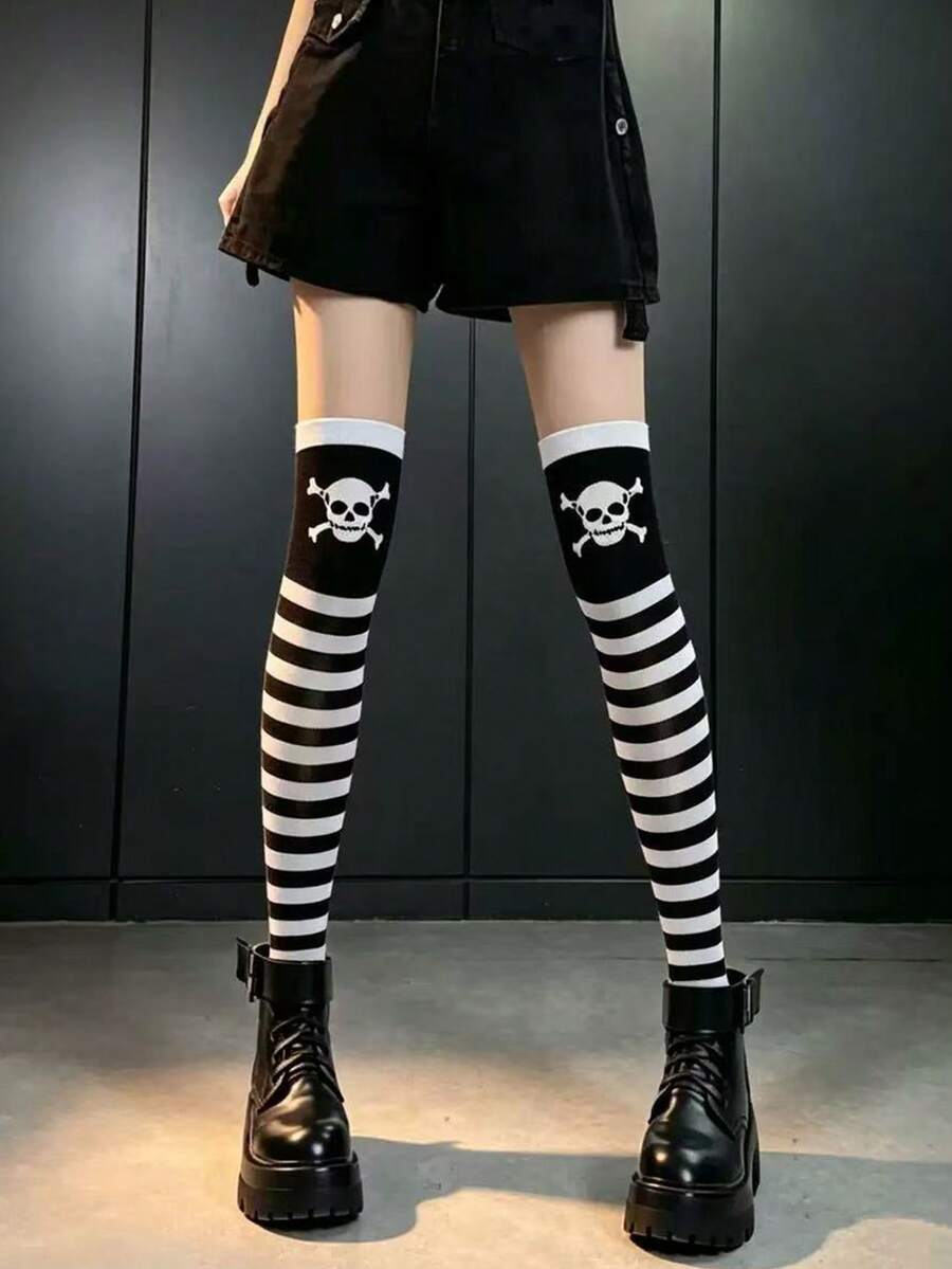 Kaos Kaki Setinggi Paha Motif Kelelawar Halloween, Kaos Kaki Selutut Motif Tengkorak Gaya Gotik Aksesoris Cosplay Halloween - Hitam - View 1