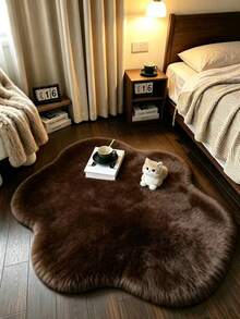 1pc Autumn/Winter Faux Rabbit Fur Design Decorative Rug Mat - Luxury Decor, Plush Feel Rug, Decorative Carpet, Bedroom Decor, Small Rug, Carpet, Home Decor, Living Room Rug, Living Room Small Rug, Bedroom Rug, Living Room Home Decor, Outdoor Rug, Washable Carpet - Multicolor - View 4