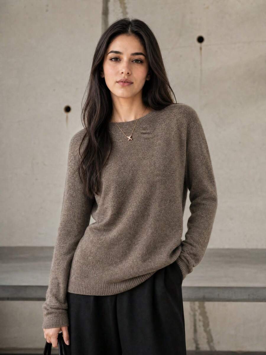 كنزة صوف ميرينو 100% للنساء بأكمام طويلة وياقة دائرية، أسلوب الخريف/الشتاء، ملابس سهلة الارتداء - بني فاتح - مشاهدة 1