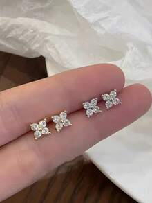 1 Pair Fashion Hot-Selling Cubic Zirconia Stud Earrings - Silver - View 1