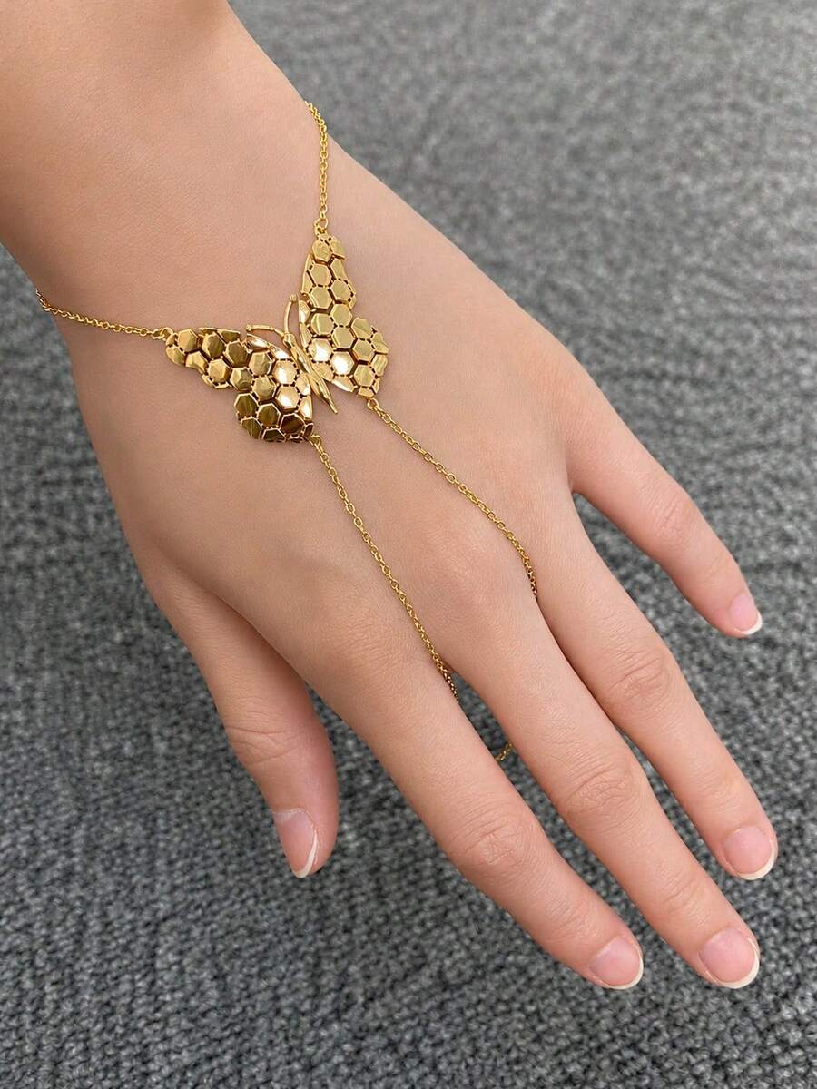 1pc Fashion Patchwork Hollow Honeycomb Movable Gold Butterfly Necklace, 18K Gold Plated, Fashion Commute - Gold - View 1