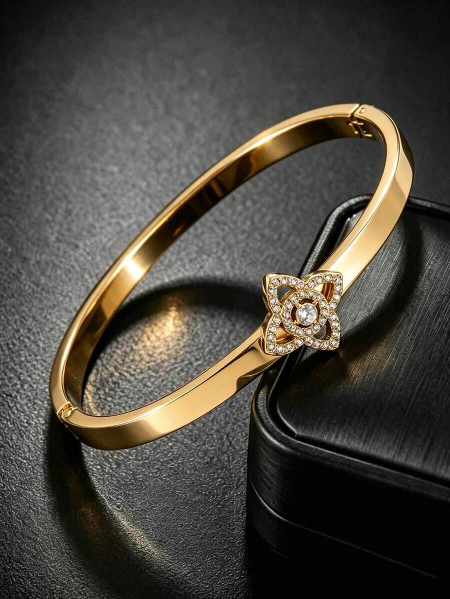 1pc 18K Gold‑Plated Stainless‑Steel Thin Bangle With Hollow‑Out Clover & Rhinestone Decor, Luxury Unisex Bracelet,DailyWearHolidayGift ForMen & Women - Gold - View 1