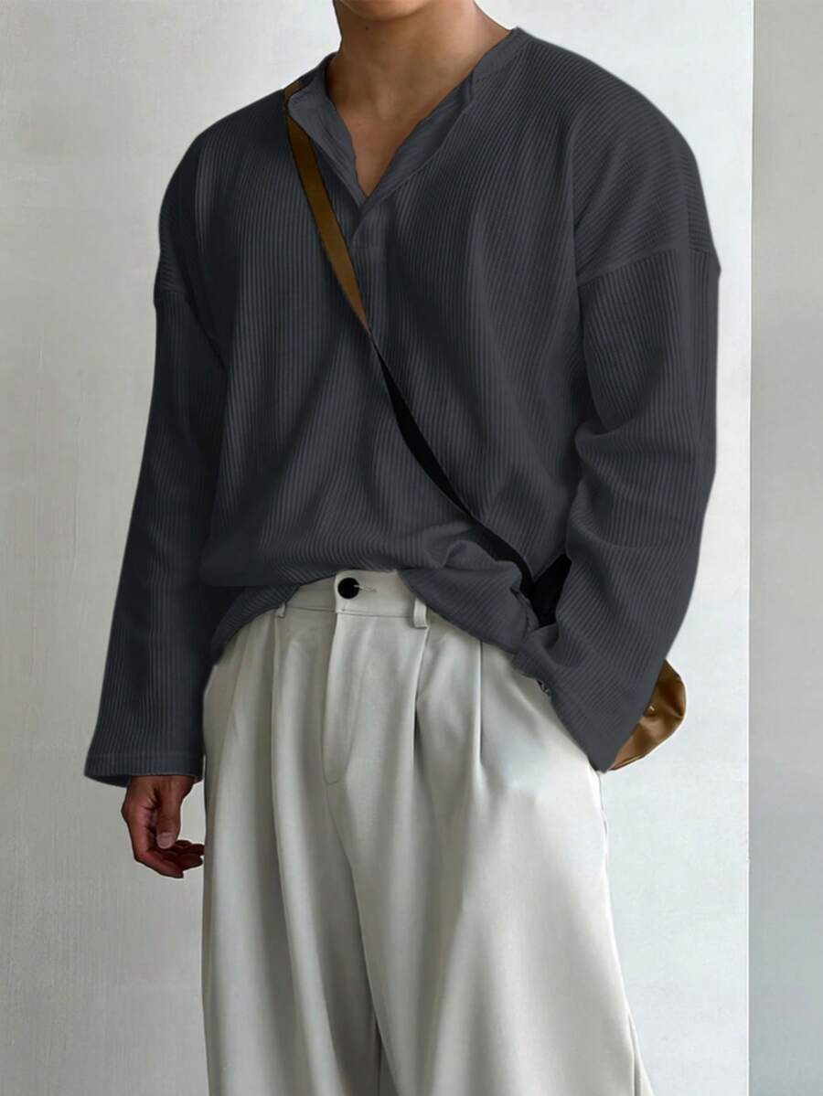 男士亨利領華夫格針織長袖防曬T恤,輕量透氣上衣,美式休閒風底層衣,四季皆宜的百搭選擇 - 深灰色 - 查看 1