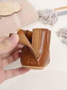 Infant Hollow Breathable Chelsea Ankle Boots, Easy On/Off Hook & Loop Soft Sole Vintage Toddler Walking Shoes - Brown - View 10