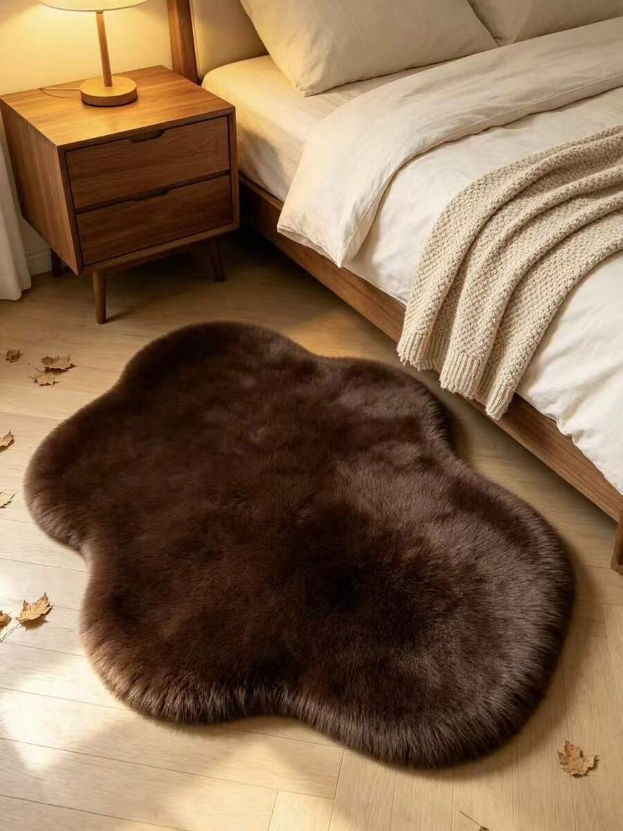 1pc Autumn/Winter Faux Rabbit Fur Design Decorative Rug Mat - Luxury Decor, Plush Feel Rug, Decorative Carpet, Bedroom Decor, Small Rug, Carpet, Home Decor, Living Room Rug, Living Room Small Rug, Bedroom Rug, Living Room Home Decor, Outdoor Rug, Washable Carpet - Multicolor - View 1