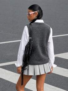 Fashion Solid Color Single-Breasted Knit Vest, Autumn/Winter Women's Sleeveless Layering Top, Suitable For Christmas And Halloween - Grey - View 4
