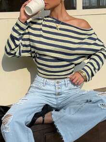 Women's Distressed Flare Leg Casual Wide Leg Jeans - Light Wash - View 7