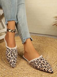 Autumn/Winter Leopard Print Pointed Toe Faux Fur Closed Toe Slippers Women's Indoor Warm Flat Slip-On Sandals - Multicolor - View 2