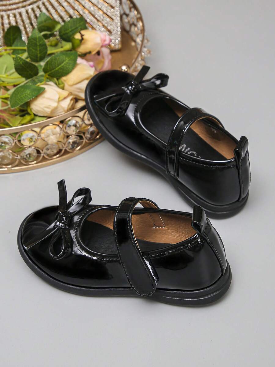 Girls' Black Bow Mary Jane Shoes, Soft & Comfortable Sole, Hook & Loop Design For Easy On/Off, Princess Shoes For School, Performance, Flower Girl, Formal Occasions - Black - View 1
