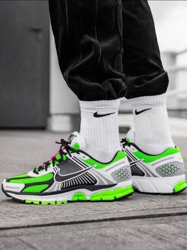 Nike Zoom Vomero 5 SE SP Men's Commuter City Running Shoes Comfortable Woven Mesh Breathable Low-Top Air Cushion Casual Training Grey Green