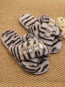 Tiger Stripe Plush Cross-Strap Open Toe Slippers With Colorful Rhinestone Decor, Cozy Home Bedroom Casual Wear, Girls' Vibe Indoor/Outdoor Fuzzy Slippers - Grey - View 5
