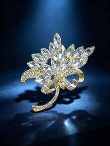 1pc Shiny Maple Leaf Brooch, Premium Luxury Women's Clothing Accessory Brooch - Maple Leaf Brooch - View 4