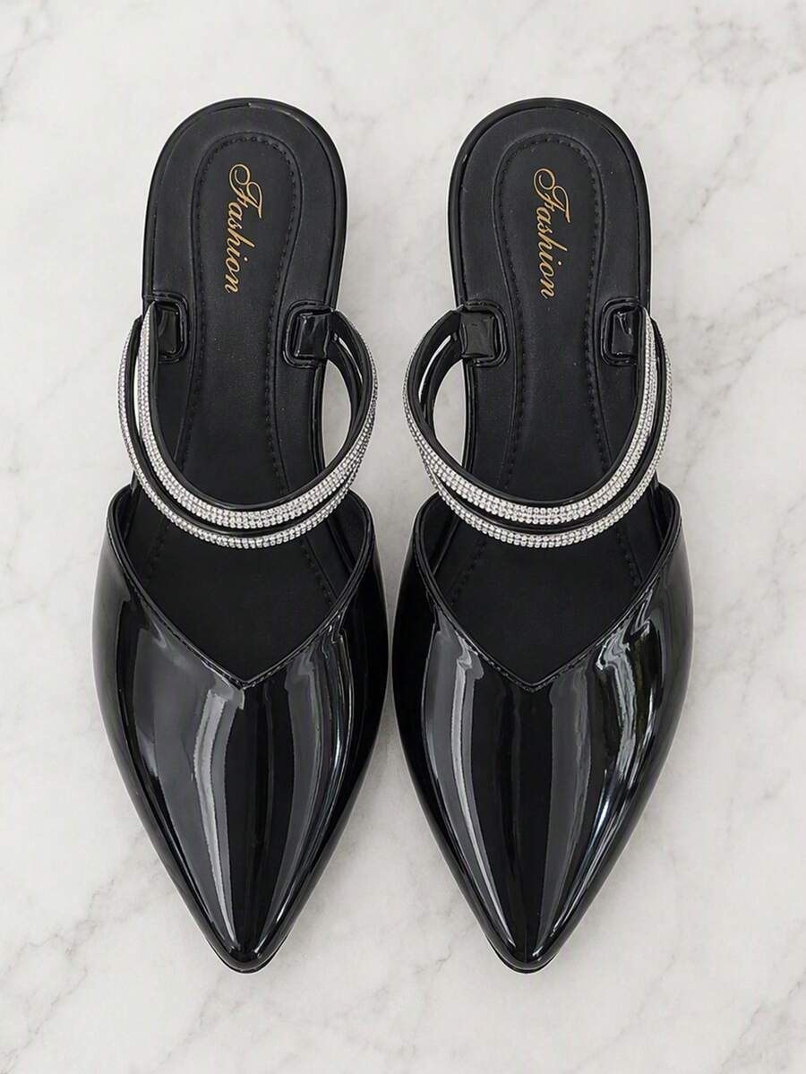 Women Flat Sandals - Black - View 1