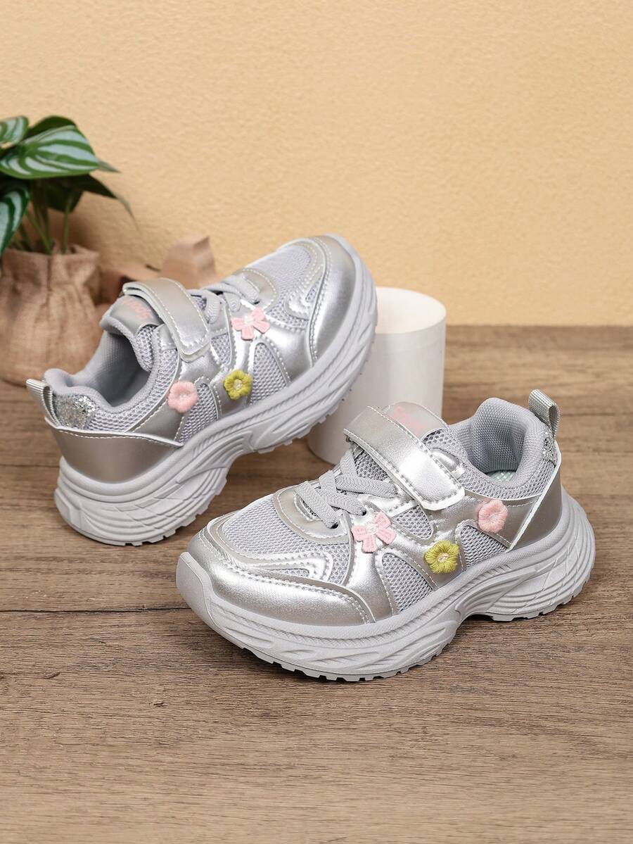 All-Season Breathable Mesh Sports Shoes For Girls, Colorful Floral Decoration, Hook And Loop Closure, Soft Sole, Non-Slip, Casual Comfortable Versatile Chunky Sneakers (Runs Small) - Silver - View 1