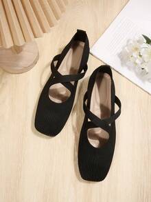 European And American New Plus Size Women's Spring/Autumn New One-Strap Buckle Flat Shoes Hollow Toe Pointed Toe Flat Shoes Versatile Fairy Style Closed Toe Sandals - Black - View 5