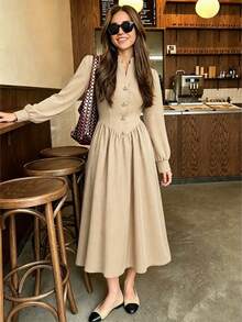Gaun Malam Formal Wanita Gaya Prancis Elegan Warna Polos dengan Kancing Vintage untuk Kencan Musim Semi dan Gugur - Khaki - View 1