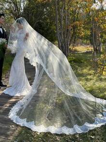 1pc 3 Meters Double Layer Wide Lace Bridal Veil With Comb, Long Train Veil For Outdoor Party, Lawn Wedding, Church Wedding - Beige - View 1