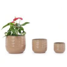 Single Handmade Ceramic Plant Pot (Ø 20 Cm), Glossy Light Brown With Horizontal Wave-Ribbed Structure, Breathable, Frost-Resistant, With Drainage Holes For Small Indoor And Windowsill Plants - Light Brown - View 1