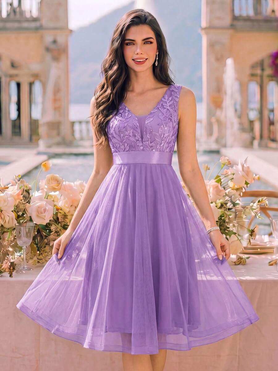 XUCTHHC Elegant V-Neck Sleeveless Sequin Embroidery&Mesh A-Line Bridesmaid Dress,For Formal Prom Gown,Party,Wedding Guest,Festival,Fall/Winter - Mauve Purple - View 1