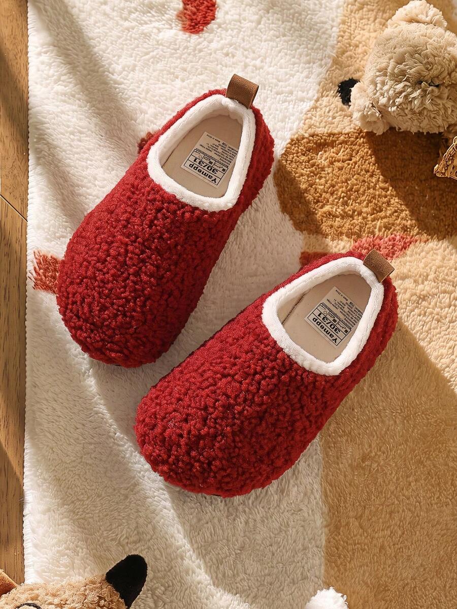 Children's Plush Full-Covered House Shoes, Thick Fleece Lining Warmth Retention Non-Slip Soft Sole Indoor/Outdoor Wearable Fuzzy Slippers - Red - View 1