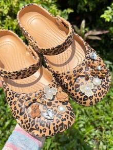 11pcs Cute Brown Bear & Leopard Print DIY Shoe Charms, Suitable For Perforated Sandals, Elegant & Fashionable, Bowknot Gift For Girlfriend - Khaki - View 2
