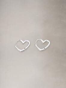 Hatastic 1 Pair Fashionable Copper Heart Shaped Earrings, High-Quality Stainless Steel Earring Hoops, Halloween - Silver - View 3