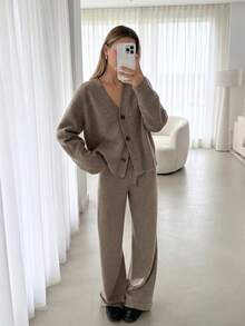 Women's Minimalist Elegant Grey-Brown Wool Ribbed Knit Set, Comfortable 2 Pieces Cardigan And Wide-Leg Pants, Autumn/Winter Outfit Choice - Camel - View 7
