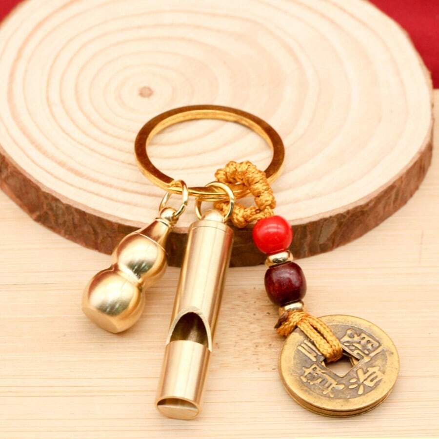 2pcs Whistle Keychain, Survival Whistle, Outdoor Camping Training Whistle, Keychain Pendant Whistle - A - View 1