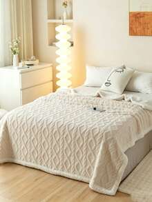 1pc Soft Skin-Friendly Comfortable Bed Blanket With Turned-Over Cuff, Suitable For Bedroom And Guest Room - Off White - View 4