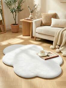 1pc White Symmetrical Hexagon Cloud-Shaped Faux Rabbit Fur Rug, Holiday Gift, Christmas Decoration, Modern Minimalist Ins Style, Fluffy Soft Touch, Smooth And Soft, Warm And Comfortable, Winter Warm Plush Rug, Fuzzy Skin-Friendly Material, Non-Slip Bottom, Low Shedding, Easy To Clean And Maintain, Washable, Creates Cozy Atmosphere, Suitable For Bedroom, Living Room, Hallway, Study, Dressing Room, Walk-In Closet, Bedside Rug, Sofa Rug, Coffee Table Rug, Tea Table Mat, Floor Mat, Holiday Decoration Rug, Home Decor Essential, All Season Use - White - View 2