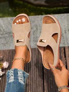 Sandal Wanita Model Wedges Satu Tali, Sandal Jepit Ujung Terbuka Warna Aprikot dengan Sol Tebal, Dekorasi Gesper Logam, Cocok untuk Pakaian Kasual Pantai Musim Panas - Aprikot - View 2