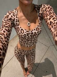 Women's Leopard Print Two Pieces Outfit Set - Square Neck Feather Trim Crop Top & High Waisted Pencil Pants Knit Loungewear - Multicolor - View 2