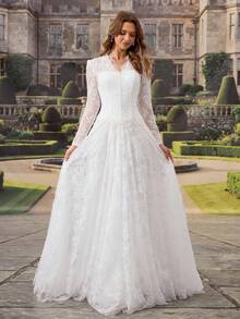 Elegant White Lace Wedding Dress With Train - White - View 6