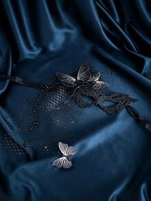 Black Lace Large Butterfly Masquerade Mask With Birdcage Veil, Long Black Beaded Tassel Gothic Style Halloween Party Cosplay Face Accessory - Black - View 4