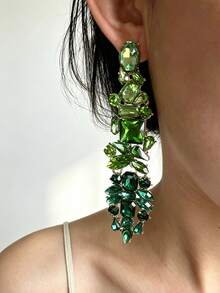 European & American Exaggerated Vintage Heavy-Duty Elegant Exquisite Design Versatile Sophisticated Gradient Tassel Earrings - Gradient Green - View 2