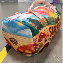 1pc Bohemian Vintage Bus Print Travel Bag, Featuring Natural Landscape And "STAY WILD" Slogan. Spacious Hand-Carried Design For Short Trips, Gym Or Clothing Storage Bag. - Multicolor - View 7