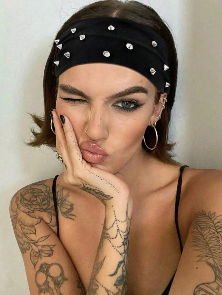 1pc Gothic Rivet Headband,Soft Stretch Hair Wrap,Punk Y2K Rivet Decor Hairband For Women Girls Halloween Party Club Daily Fashion Hair Accessories - Multicolor - View 1