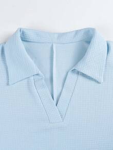 Atasan Polo Lengan Panjang Leher V Rajut Waffle Kasual Ukuran Plus Wanita, Cocok untuk Pemakaian Sehari-hari - Baby Blue - View 4